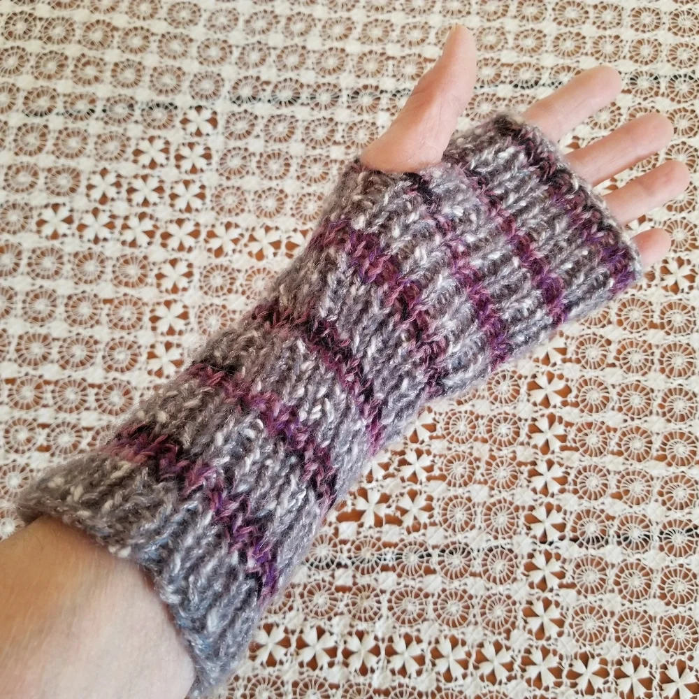 Handmade Knitted Fingerless Gloves One Size NWOT